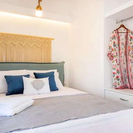 The Ship * Lefkos (Karpathos)