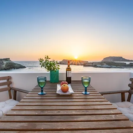 The Ship * Lefkos (Karpathos)