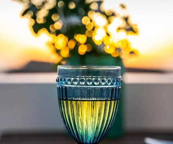 בית נופש The Ship לפקוס קרפתאו